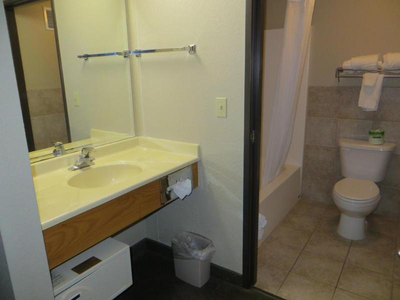 Super 8 Davenport Hotel Luaran gambar